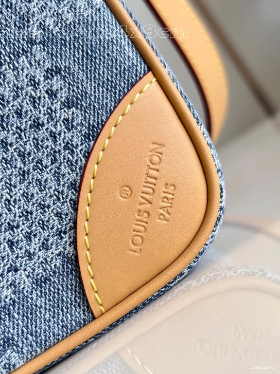 WIS VUITTON LOUIS Messenger-24*24*8CM Chess 1229